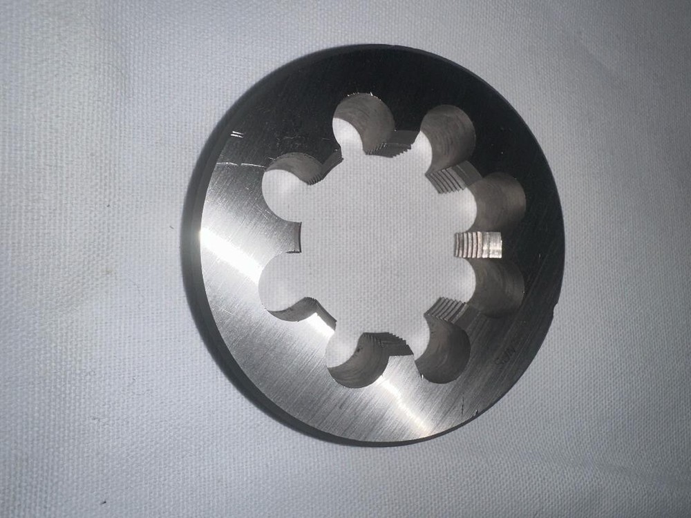 1-1/4 &ndash; 11-1/2 NPT x 3" OD Round Adjustable Pipe Die 315-2150