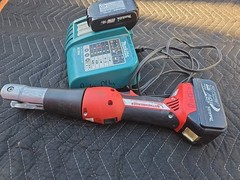 rothenberger press tool 16001 With 1/2-3/4&1&Prime;jaws Two Batteries & Charger