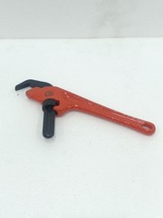 RIDGID 632-31305 9.5&Prime; OFFSET HEX WRENCH&ndash;HEAVY DUTY STEEL PIPE WRENCH&ndash;MADE IN USA