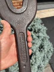 VINTAGE JUMBO 24&Prime; LONG J.H.WILLIAMS & Co. No. 4 1/2 BULL DOG ALLIGATOR WRENCH