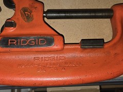 Ridgid 44-S 2-1/4&Prime; &ndash; 4&Prime; 4 Wheel Pipe Cutter