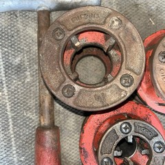 RIDGID 12-R 3/4&Prime;, 1&Prime;, 1 1/4 NPT Dies Ratchet Threader Set Ridgid Pipe Cutter