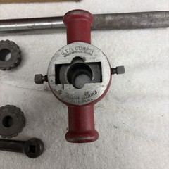 GTD Greenfield No. 260 Thread Cutter W/Handles And Dies in OEM Complete