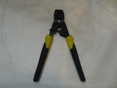 Apollo PEX 69PTKG1096 Pex Pinch Clamp Tool 3/8&Prime;,1/2&Prime;,3/4&Prime; Auto release Ratchet (