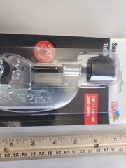 Superior Tool 35275 Aluminum Black/Silver Pipe Cutter 1/8 to 1-1/8 Dia. in.