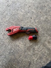 Milwaukee 2471-20 M12 Cordless Copper Tubing Cutter &ndash; Red With battery/charger