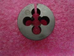 Lot of 2 &ndash; Ridgid 38340 UNC Bolt Threader Button Die, 5/16-18