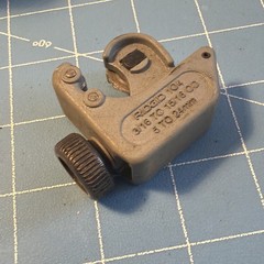 RIDGID 104 Mini Tube Cutter 3/16 in to 15/16 in OD Tubing/Pipe Cutter