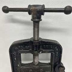 Vintage MARK MFG Co Chicago No. 3 Pipe Vise E458A Bench Mount Fitting Plumbing