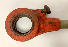 RIDGID 11-R Ratchet Pipe Threading Kit W/ 1/4&Prime; 3/8&Prime; 1/2&Prime; 1&Prime; 1 1/4&Prime; Die Head Set