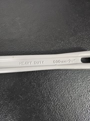 URREA 824A Aluminum Pipe Wrench Length 24&Prime; and Max Pipe Capacity 3&Prime; Light Weight