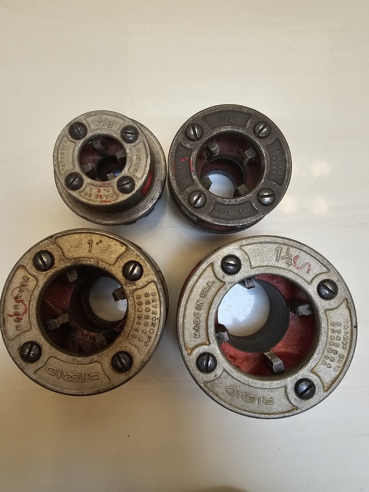 RIDGID Pipe Threader 00-R Die Head Lot of 4 Pipe Dies Right Hand NPT 3/8-1-1/4&Prime;