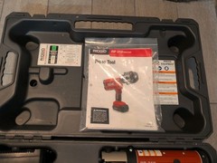Nice RIDGID RP 210 Press Tool Kit for PEX with 2 Batteries ,Charger, 1/2 Clamps