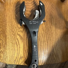 Used MAC MT771A Ratcheting Pipe/Tubing Cutter 1-3/8 in to 2-5/8 in