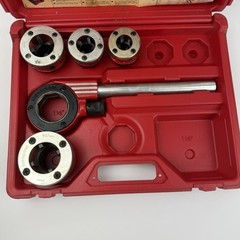 Super Ego 600 Pipe Threader Set 1 1/4,1, 3/4, 1/2 Tool With Carrying Case