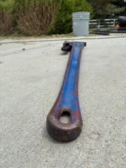 RIDGID Heavy Duty Straight Pipe Wrench 48 in Steel, 6 in Pipe Capacity