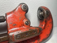 Vintage RIDGID Pipe Cutter No. 2 Heavy Duty 1/8&Prime; To 2&Prime; Ridge Tool Co No 1-2