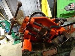 Toledo Beaver Tools Co Electric Pipe Threader 1ph 1/2hp 8.3A 115V, 999RH