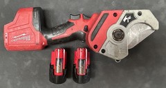 Milwaukee Plastic Pipe Shears Used but in Excellent condition w/ 2 batteries