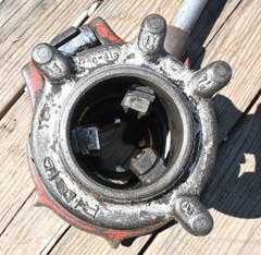 Ridgid No 65-R Pipe Threader 1&rdquo; To 2&rdquo; with 18&Prime; Handle
