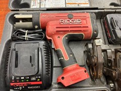 RIDGID RP 210 Press Tool Kit with battery, charger, clamps 3/4 1 1 1/4 inch