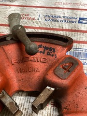 RIDGID #811A Universal Die 1/8&Prime; To 2&Prime; Pipe &ndash; 1/4&Prime; To 2&Prime; Bolt 535 & 300 ED4U 4053