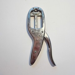 Vintage Chadwick Handheld Cracker Jack Nut Cracker Made in Japan