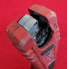 Milwaukee M12 Cordless Copper Pipe Cutter 2471-20 &ndash; Bare Tool Only &ndash; Heavy Wear