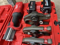 Milwaukee 2922-22 M18 Force Logic Press Tool/RAPID CHARGER/HIGHOUTPUT 8.0