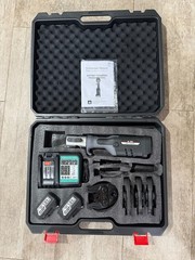 ES-1525 18V Cordless Hydraulic Pipe Crimping Tool Battery Powered Press Fitting
