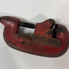 RIDGID No. 1-2 Heavy Duty Pipe Cutter Tool 1/8 To 1 1/4 Trademark Ridge Tool Co