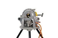 Reconditioned RIDGID&reg; 300 Pipe Threader 15682 with (2) 811A Die Heads