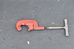 Ridgid 1/8 in. to 2 in. Model 2-A Adjustable Heavy-Duty Pipe Cutte
