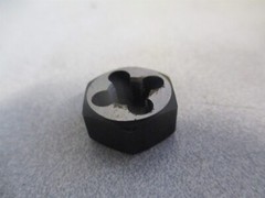 M8 x 0.75 Carbon Steel Uncoated Right Hand Hex Die