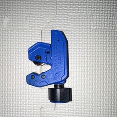 Kobalt Mini Tube Cutter, 1/8-5/8 in Pipe Size Range (3-28mm)