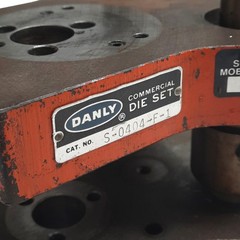 Anchor Danly S-0404-F-1 MCX-12000006-T1 Die Holder Set, &oslash;2in Die OD, &oslash;1in Posts