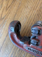 RIDGID RIDGE TOOL No 202 PIPE CUTTER 1/8&rdquo; TO 2&Prime;