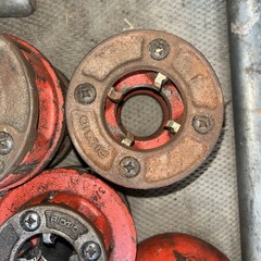 RIDGID 12-R 3/4&Prime;, 1&Prime;, 1 1/4 NPT Dies Ratchet Threader Set Ridgid Pipe Cutter