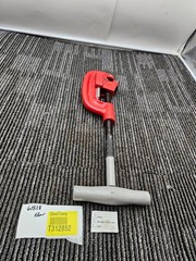 WESTWARD 3CYV3 Pipe Cutter Cutting Capacity Std Wheel Cutter 1/8&Prime; &ndash; 2&Prime; Red