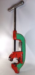 RIDGID 4-S Heavy Duty Pipe Cutter 2&Prime; &ndash; 4&Prime; 32840