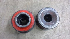 Two Ridgid 12-R 1&Prime; & 1 1/4&Prime; Ratchet Pipe Threader Die Heads