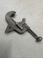 10&rdquo; RIDGID 3 Wheel Pipe Cutter 5/8&rdquo; To 2 1/8&rdquo; OD By THE RIDGE TOOL CO, Elyria OH