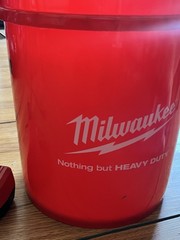 Milwaukee M12 2571-21 Drain Snake Kit 5/16 in x 25 ft Inner Core, 1/8 hp.