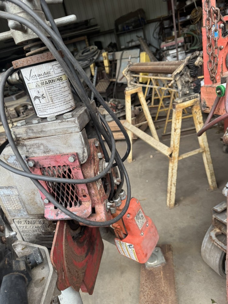 FSD 416 groove machine, Victaulic, used in good shape with two seets of rool die