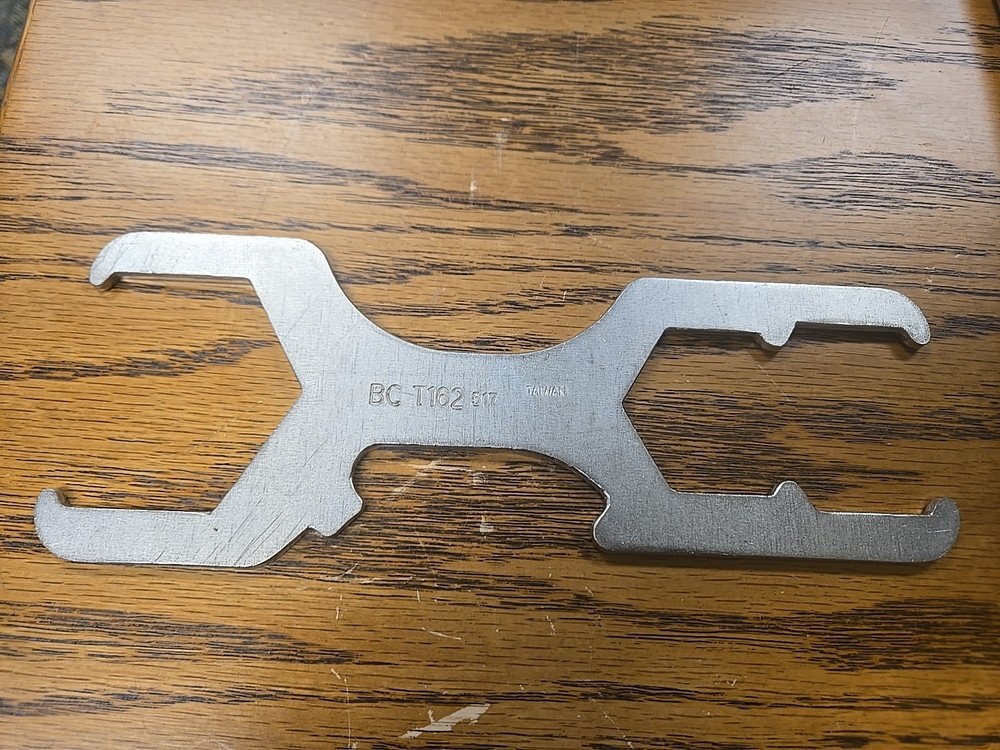 Brass Craft Plumber&rsquo;s Wrench BC T162 517 1-34 in., 2 in & 2-12 in. Nuts Spuds