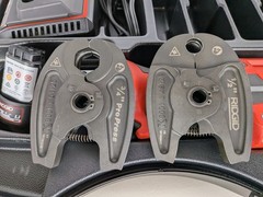 RIDGID RP 115 Mini Press Tool Kit 1/2 in to 3/4 Copper Stainless and 1 Battery