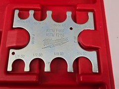 Milwaukee 2674-22C M18 Short Throw Press Tool Kit with PEX Crimp Jaws