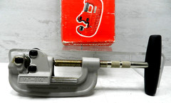 Rothenberger Super 1.1/4&Prime; Pipe Tubing Cutter 10-42mm 1/8&Prime;-1.1/4&Prime; No.7.0086