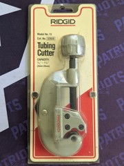 Ridgid 32920 Model 15 3/16&Prime; &ndash; 1-1/8&Prime; Screw Feed Tubing Cutter New