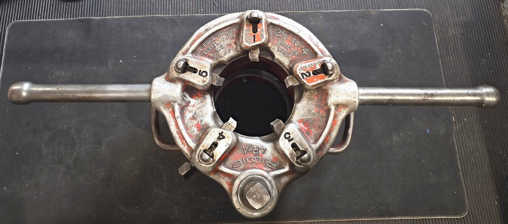 RIDGID 4P-A POWER THREADING/ GEARED PIPE THREADER 2-1/2&Prime; &ndash; 4&Prime; #5 USA